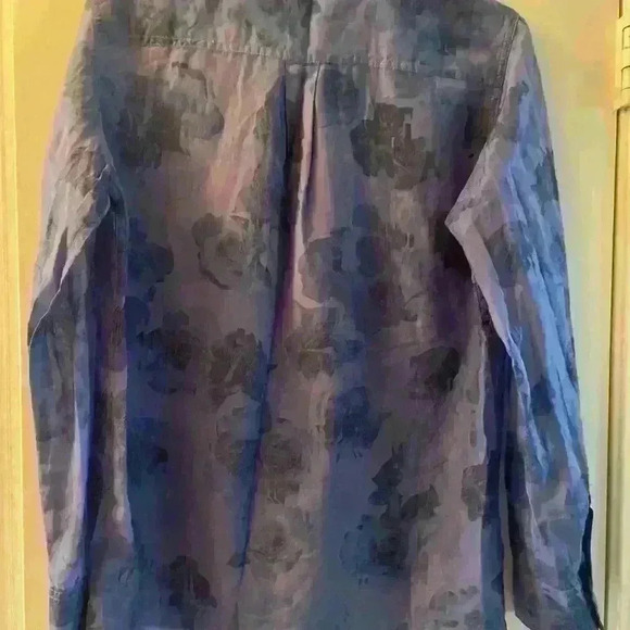 Guess Floral Blouse NWOT - Picture 2 of 7